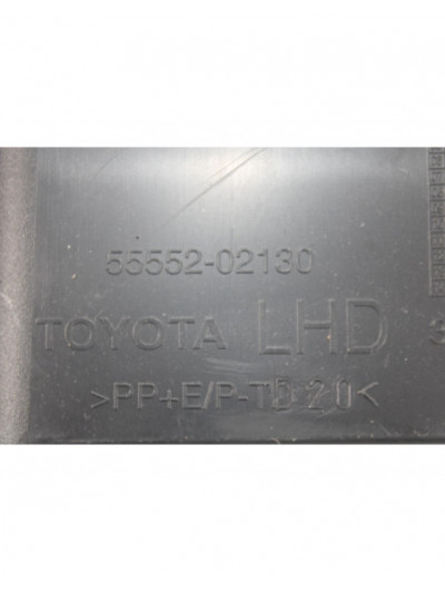 Guantera TOYOTA AURIS 1.4 D-4D 2012