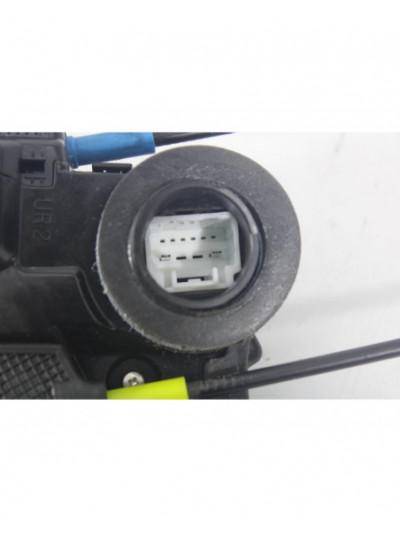 Recambio de cerradura puerta trasera derecha para toyota auris (_e15_) 1.4 d-4d (nde150_) referencia OEM IAM 4464TD