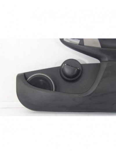 Guarnecido puerta delantera derecha TOYOTA AYGO 1.0 CAT 2014