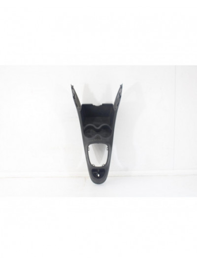 Recambio de consola central para toyota aygo (kgb/wnb) 1.0 cat referencia OEM IAM 588110H010