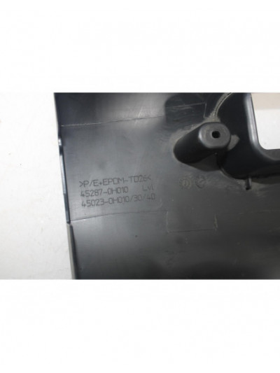 Recambio de moldura para toyota aygo (kgb/wnb) 1.0 cat referencia OEM IAM 452870H010