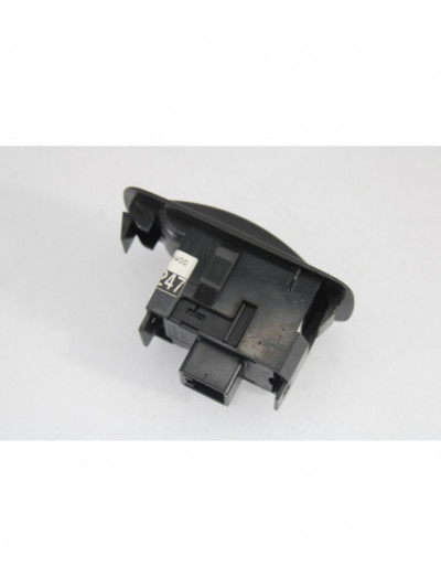Mando elevalunas trasero derecho TOYOTA COROLLA VERSO 2.0 D-4D Sol 2005
