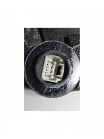 Recambio de cerradura puerta delantera derecha para toyota corolla verso (r1) 2.0 d-4d sol referencia OEM IAM 4186D.D