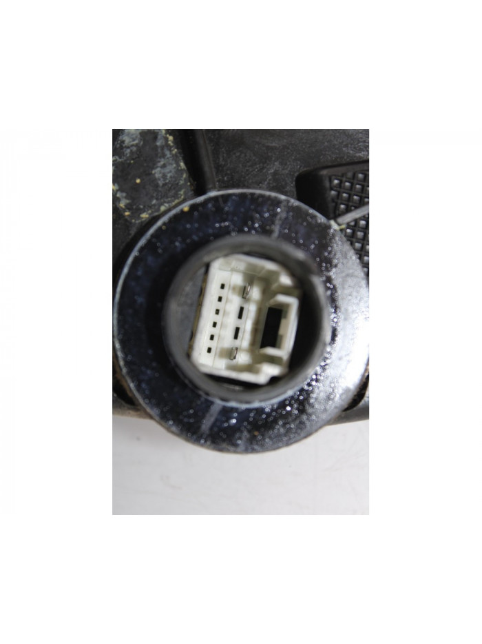 Recambio de cerradura puerta delantera derecha para toyota corolla verso (r1) 2.0 d-4d sol referencia OEM IAM 4186D.D