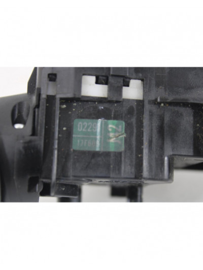 Recambio de mando multifuncion para toyota auris (_e15_) 1.4 d-4d (nde150_) referencia OEM IAM 17F001