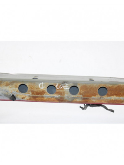 Recambio de refuerzo paragolpes delantero para toyota avensis berlina (t25) 2.2 d-4d cat referencia OEM IAM 3307D