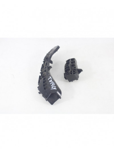 Molduras traseras TOYOTA AURIS 1.4 D-4D 2012