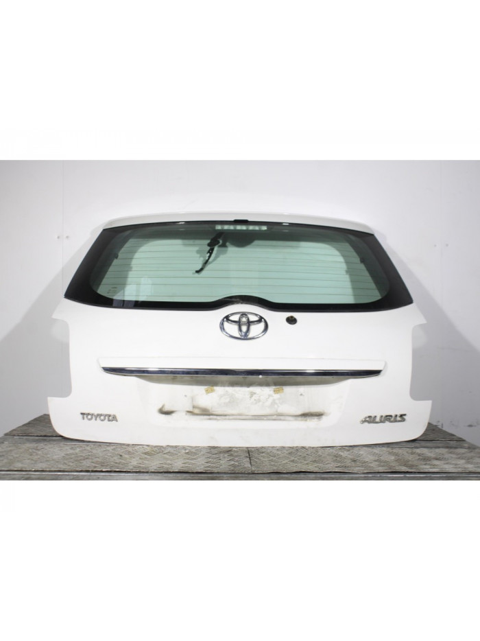 Porton trasero TOYOTA AURIS 1.4 D-4D 2012