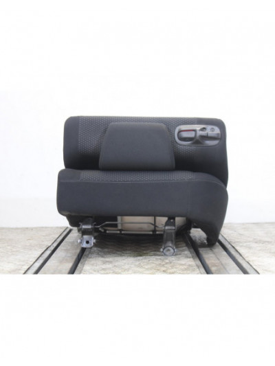 Recambio de asiento trasero medio para toyota auris (_e15_) 1.4 d-4d (nde150_) referencia OEM IAM 4464TI