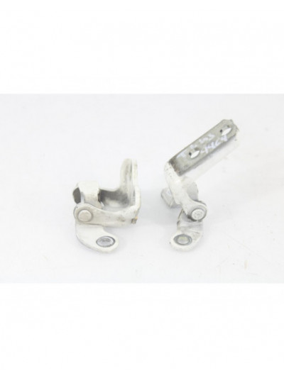 Bisagra puerta trasera izquierda TOYOTA AURIS 1.4 D-4D 2012
