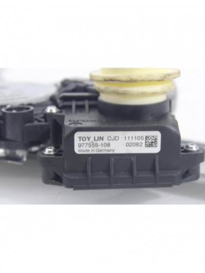 Recambio de elevalunas trasero derecho para toyota auris (_e15_) 1.4 d-4d (nde150_) referencia OEM IAM 977555108