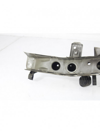 Recambio de travesaño superior para toyota auris (_e15_) 1.4 d-4d (nde150_) referencia OEM IAM 4464D