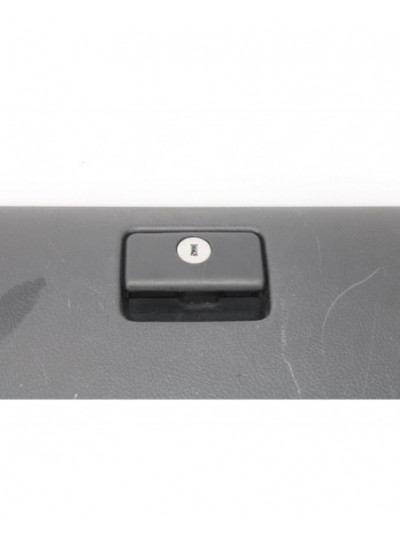 Recambio de guantera para toyota corolla verso (r1) 2.2 d-4d luna referencia OEM IAM 555510F010