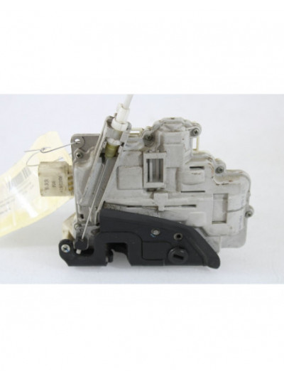 Cerradura puerta trasera derecha AUDI A4 BERLINA * 2004