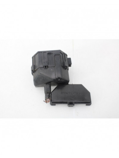 Recambio de caja reles / fusibles para toyota land cruiser (j12) 3.0 d4-d vx referencia OEM IAM PEQ.